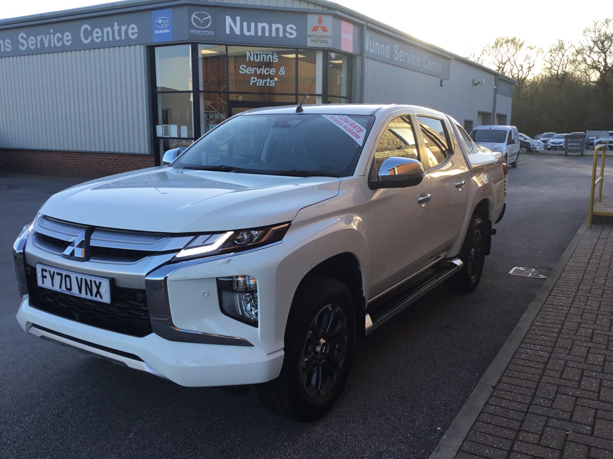 2020 Mitsubishi L200