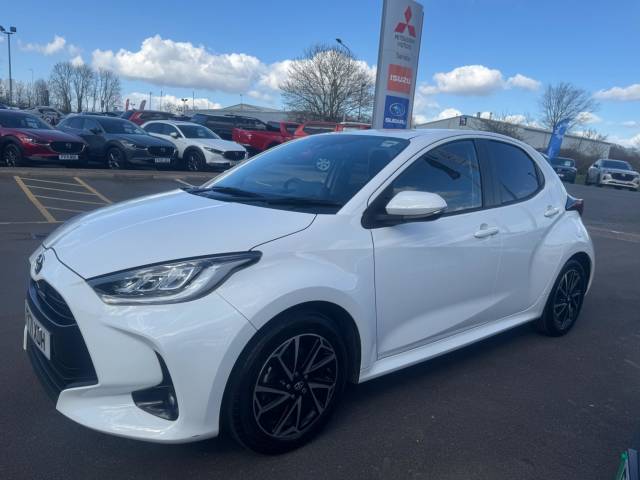 2022 Toyota Yaris 1.5 VVT-h Design E-CVT Euro 6 (s/s) 5dr